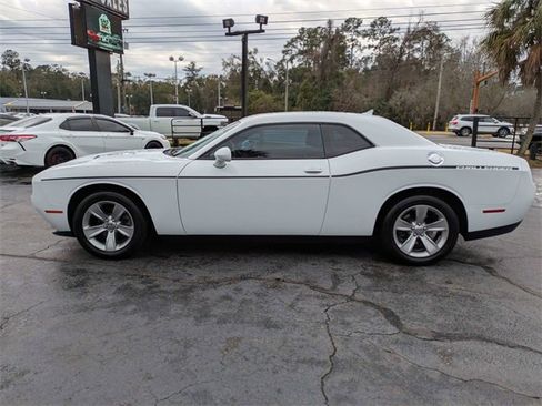Used 2017 Dodge Challenger SXT w/ Sound Group image 8