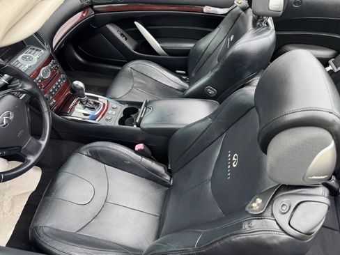 Used 2013 INFINITI G37 Convertible w/ Premium Pkg RWD image 46