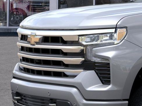 New 2026 Chevrolet Silverado 1500 High Country w/ High Country Premium Package AWD/4WD image 13