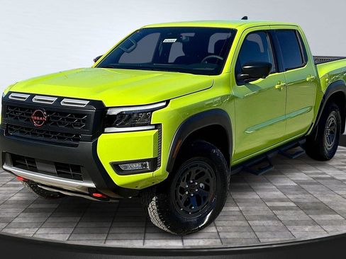 New 2026 Nissan Frontier PRO-4X w/ Pro-4x Convenience Package image 2