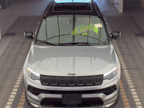 Used 2022 Jeep Compass High Altitude AWD/4WD image 2