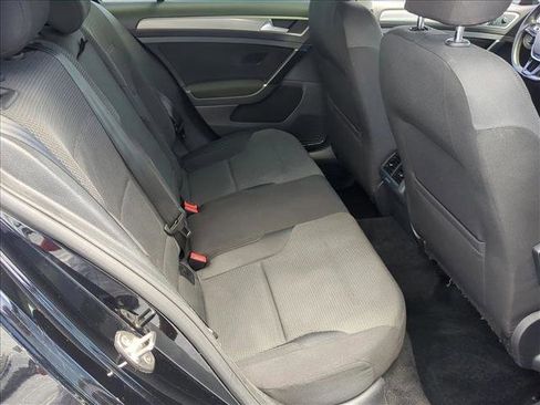 Used 2017 Volkswagen Golf S FWD image 23