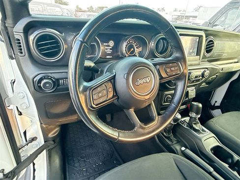 Used 2021 Jeep Wrangler Unlimited Sport image 12