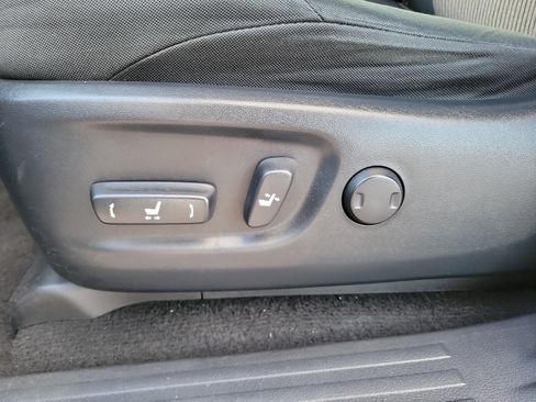 Used 2018 Toyota 4Runner SR5 image 21