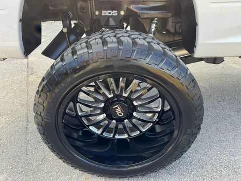Used 2018 RAM 2500 Tradesman w/ Chrome Appearance Group image 28
