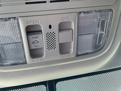 Used 2018 Honda Civic EX-L image 20