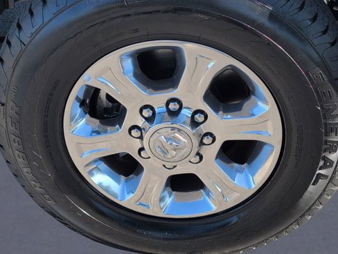 Used 2024 RAM 2500 Big Horn image 35