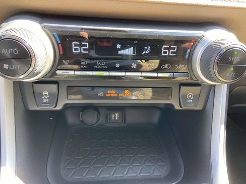 Used 2025 Toyota RAV4 XLE Premium FWD image 26