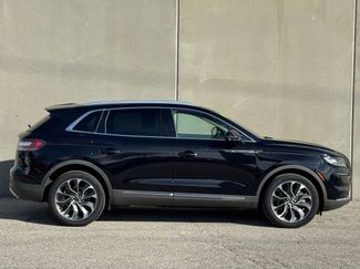 Used 2021 Lincoln Nautilus Reserve video 2