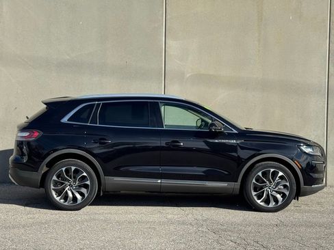 Used 2021 Lincoln Nautilus Reserve image 2