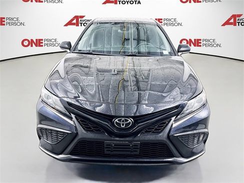 Certified 2021 Toyota Camry SE image 2