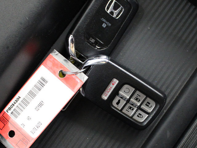 Used 2024 Honda Odyssey Elite image 19