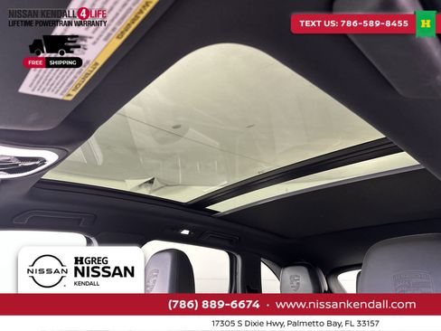 Used 2017 Porsche Cayenne Platinum Edition image 26