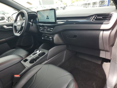 Used 2025 Ford Escape ST-Line Elite w/ Premium Technology Package image 13