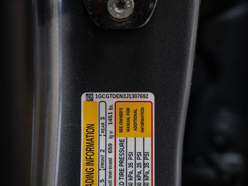 Used 2018 Chevrolet Colorado Z71 image 38