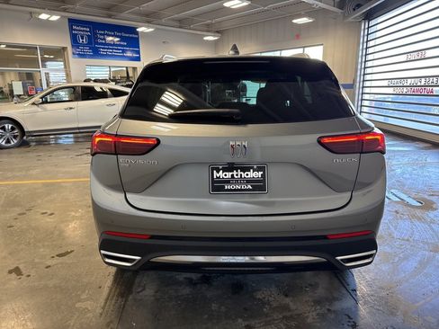 Used 2025 Buick Envision Preferred image 6