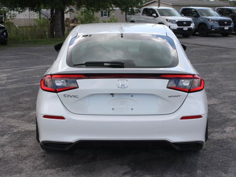 Used 2024 Honda Civic Sport image 6