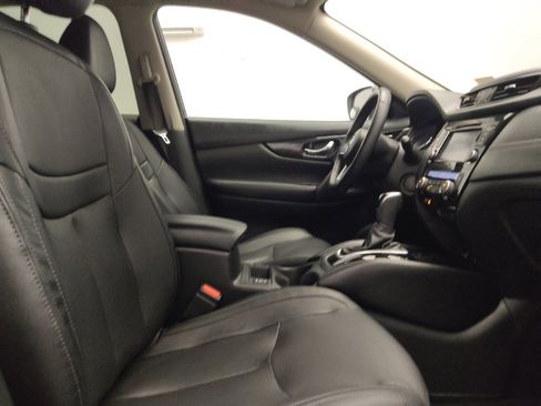 Used 2020 Nissan Rogue SL AWD/4WD image 21