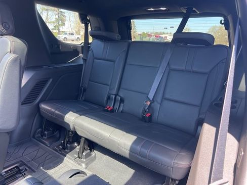 Used 2023 Chevrolet Tahoe RST w/ Luxury Package AWD/4WD image 29