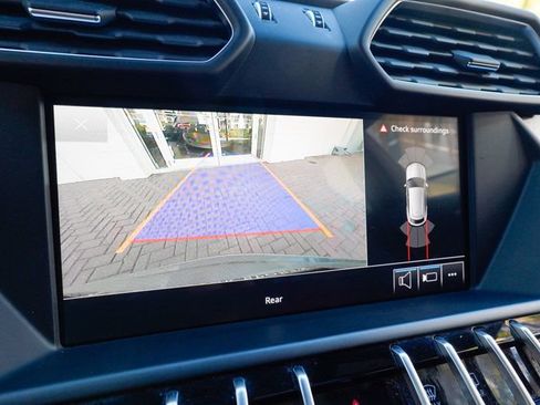 Used 2019 Lamborghini Urus AWD/4WD image 65
