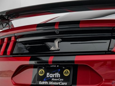 Used 2022 Ford Mustang Shelby GT500 w/ Carbon Fiber Track Pack image 40
