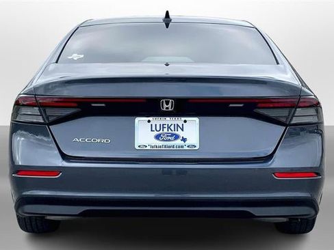 Used 2023 Honda Accord EX image 3