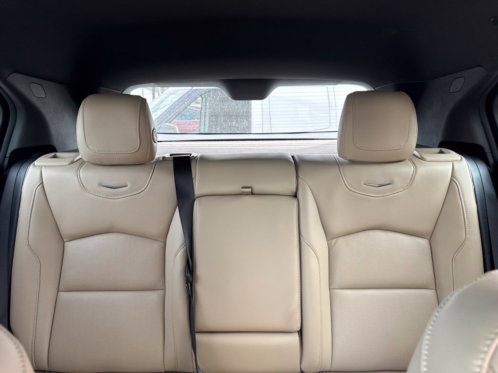 Used 2024 Cadillac XT4 Premium Luxury FWD image 13