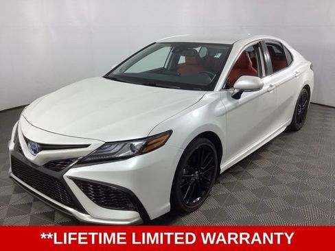 Used 2024 Toyota Camry XSE w/ Navigation Package FWD image 3