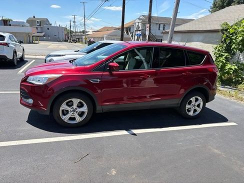 Used 2014 Ford Escape SE FWD image 2