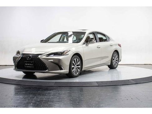 Certified 2021 Lexus ES 350 w/ Premium Package FWD image 1