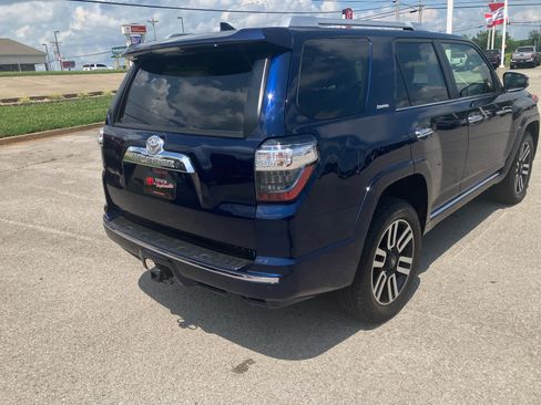 Used 2023 Toyota 4Runner Limited AWD/4WD image 7