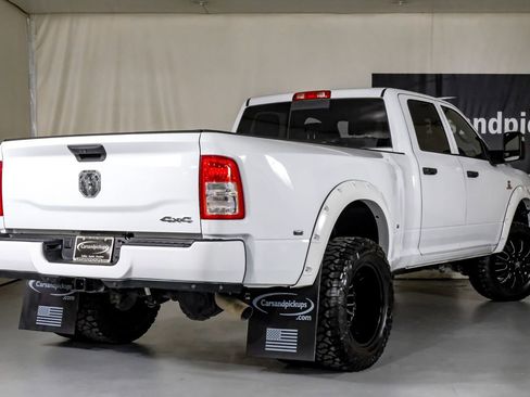 Used 2024 RAM 3500 Tradesman w/ Chrome Appearance Group image 9