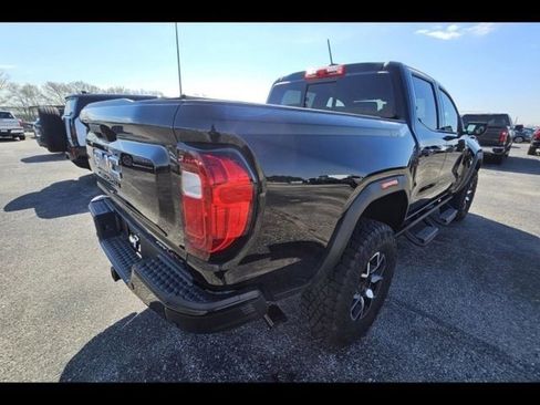 Certified 2025 GMC Canyon AT4 w/ AT4X Package AWD/4WD image 7