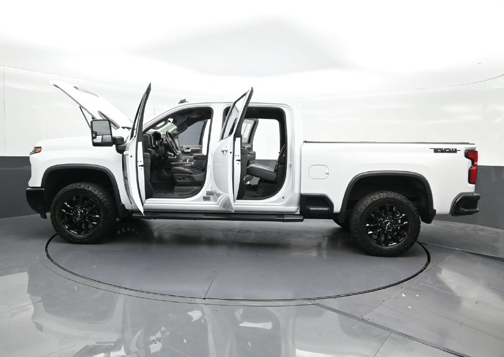 Used 2025 Chevrolet Silverado 2500 LT w/ Trail Boss Package AWD/4WD image 33