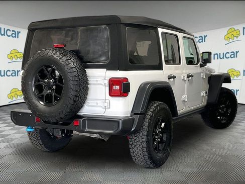 Used 2024 Jeep Wrangler Unlimited AWD/4WD image 6