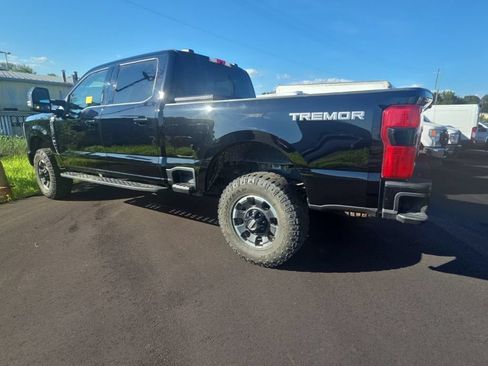 Used 2024 Ford F250 Lariat w/ Tremor Off-Road Package AWD/4WD image 4