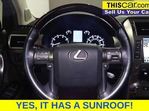 Used 2017 Lexus GX 460 image 11