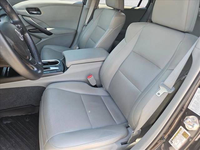 Used 2016 Acura RDX w/ Tech & AcuraWatch Plus Pack FWD image 13