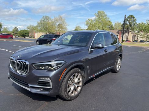 Used 2021 BMW X5 xDrive40i w/ Premium Package 2 AWD/4WD image 1