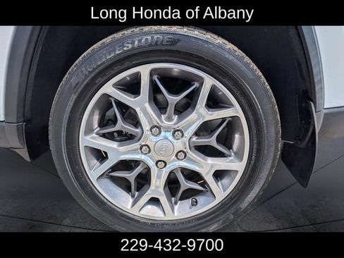 Used 2022 Jeep Grand Cherokee Limited w/ Trailer Tow Group IV AWD/4WD image 11