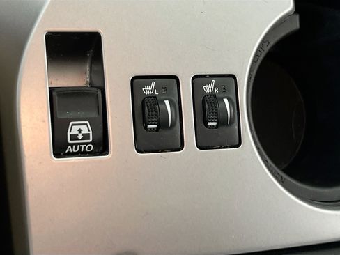 Used 2022 Toyota 4Runner SR5 Premium w/ Moonroof Package image 20