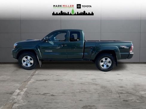 Used 2011 Toyota Tacoma 4x4 Access Cab V6 image 2