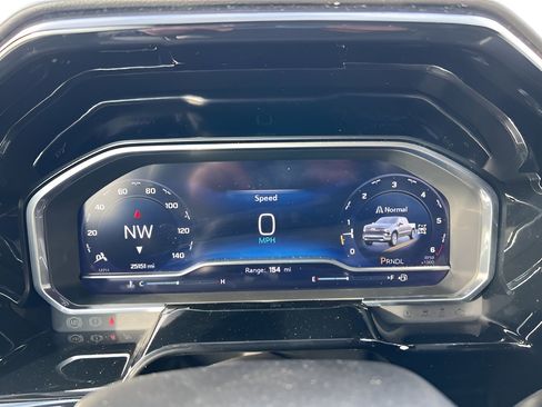 Used 2024 Chevrolet Silverado 1500 LT image 19