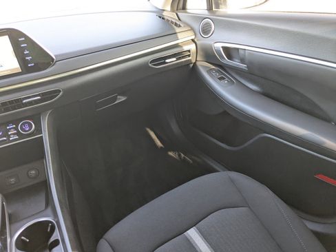 Used 2023 Hyundai Sonata SEL w/ Preferred Accessory Package image 18