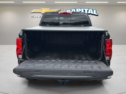 Used 2025 Chevrolet Colorado Trail Boss AWD/4WD image 31