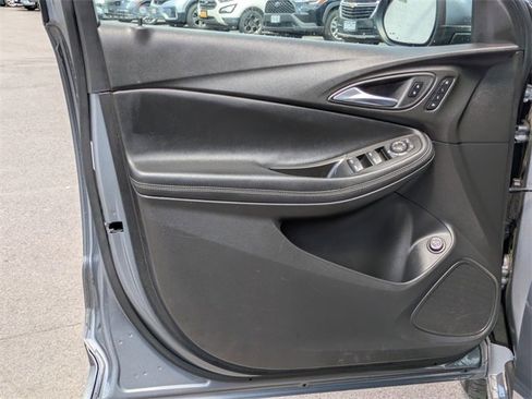 Used 2022 Buick Encore GX Essence w/ Advanced Technology Package image 6