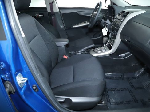 Used 2010 Toyota Corolla S image 29