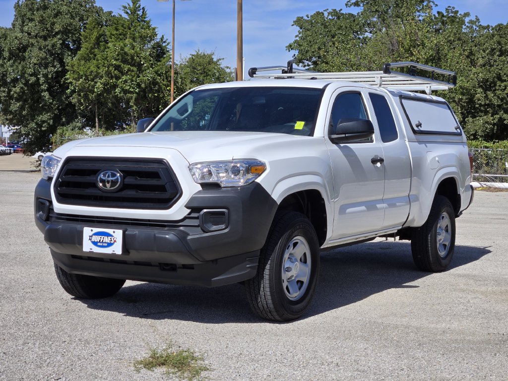 Used 2022 Toyota Tacoma SR RWD image 3