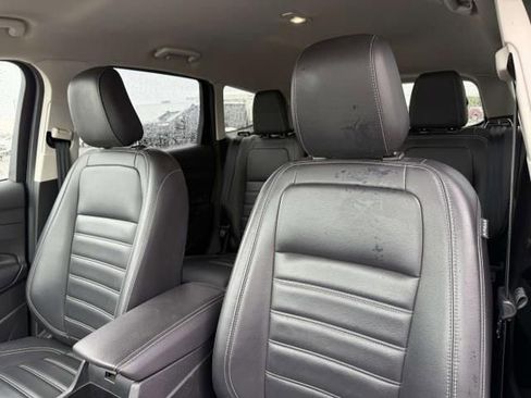 Used 2019 Ford Escape SEL AWD/4WD image 12