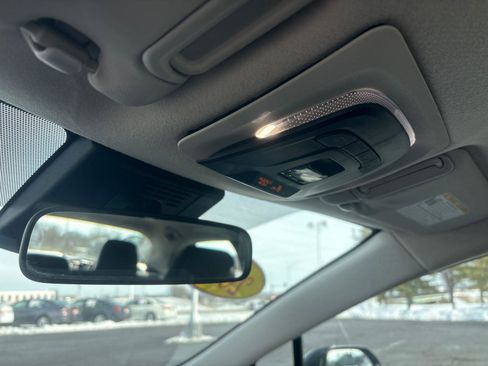 Used 2023 Toyota Corolla LE image 29